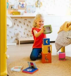 Peek-a-zoo -Spel Speelgoed Winkel kind speelt peek a zoo